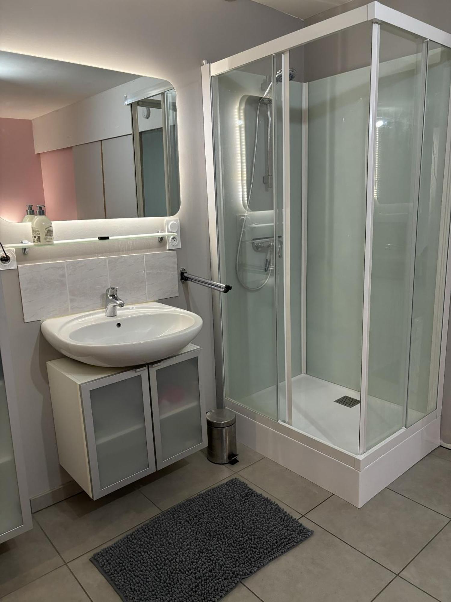 L'Eclat Balneo Apartment Мало-Ле-Бен Екстериор снимка